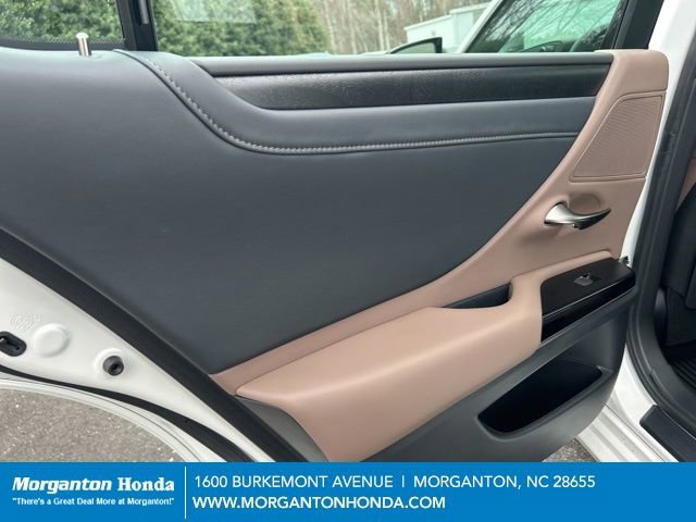 Used 2025 Lexus ES 350 w/ Premium Package image 31