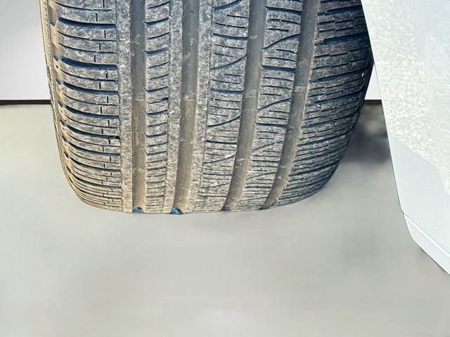 Certified 2024 Porsche Macan GTS AWD/4WD image 43