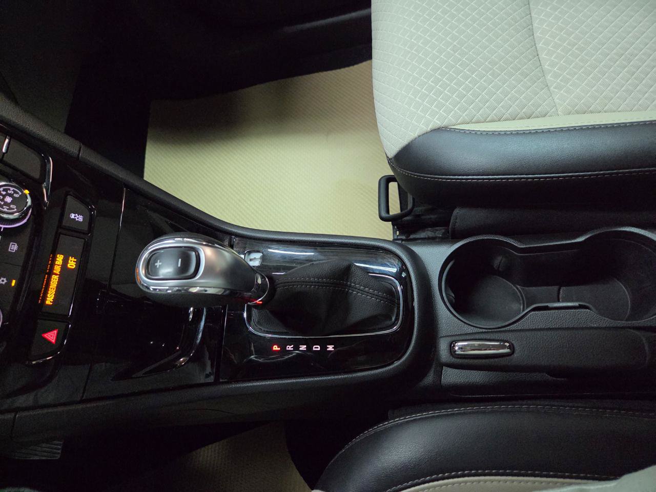 Used 2022 Buick Encore Preferred w/ Safety Package AWD/4WD image 19