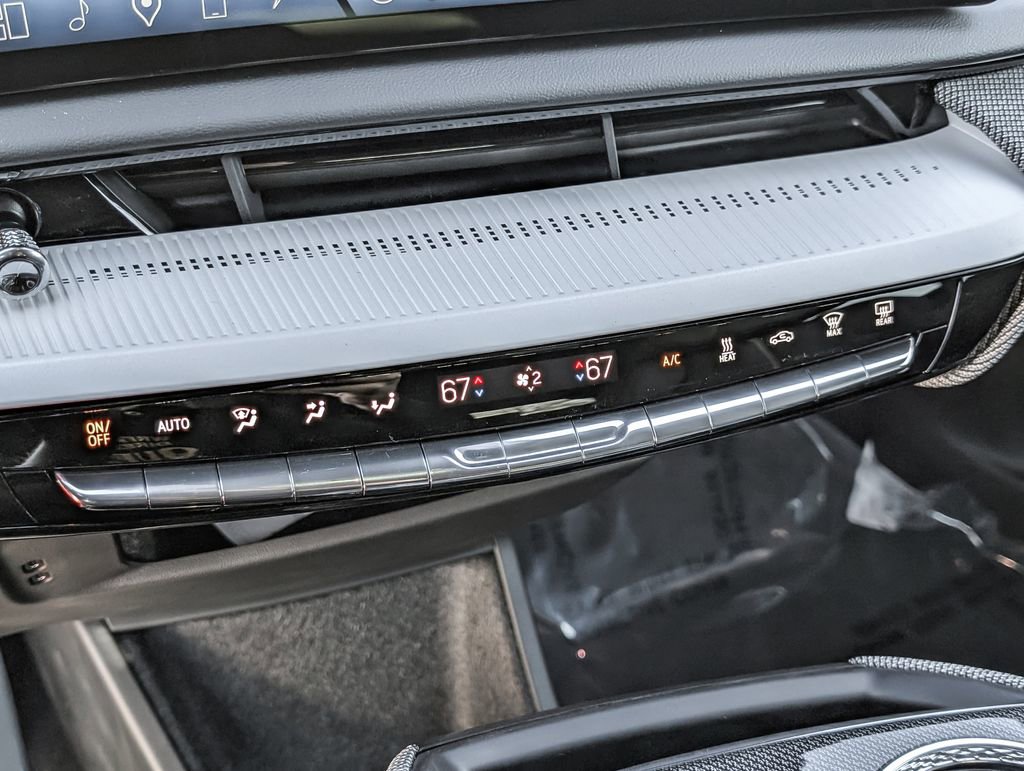 New 2026 Cadillac Optiq Sport 2 image 27