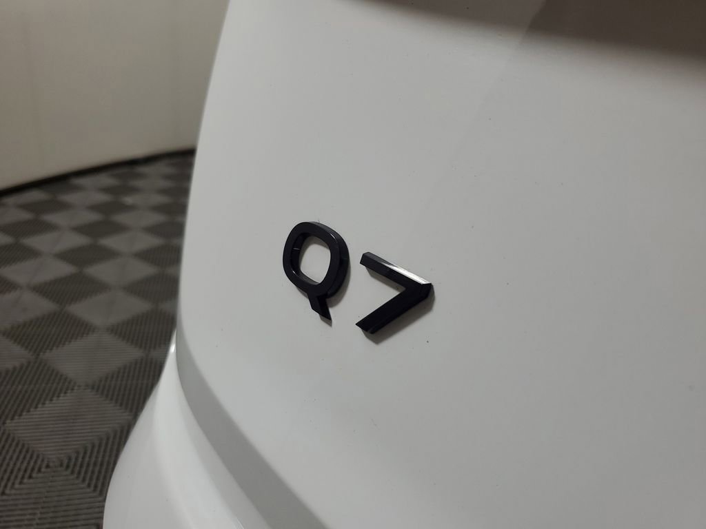 Used 2025 Audi Q7 2.0T Premium AWD/4WD image 7