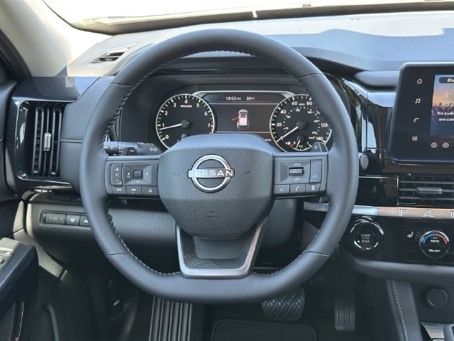 New 2026 Nissan Pathfinder SV w/ SV Premium Package AWD/4WD image 20