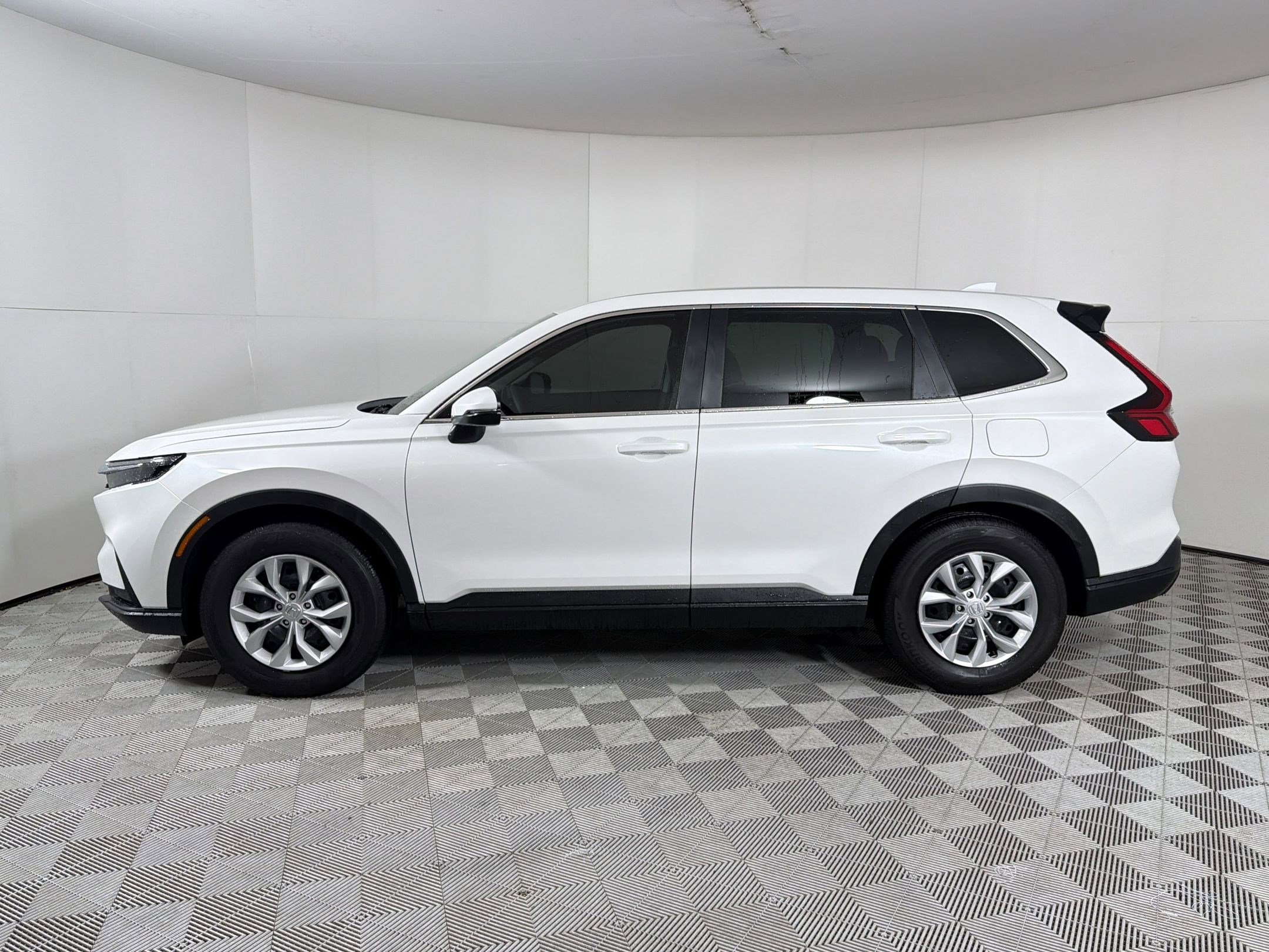 Certified 2026 Honda CR-V LX image 2