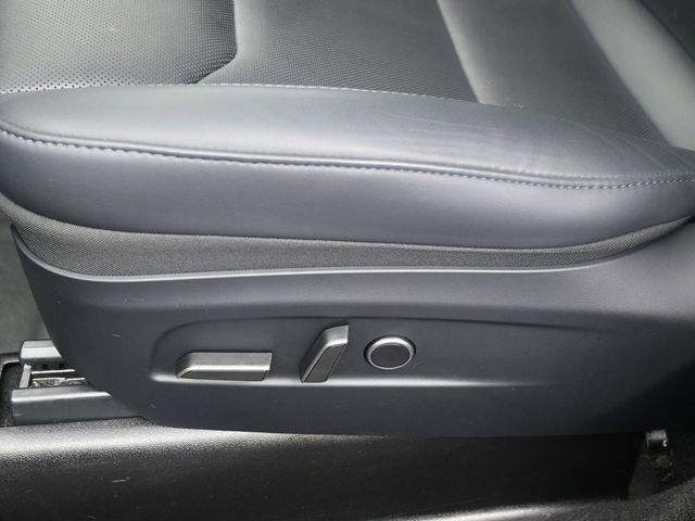 Used 2026 Tesla Model Y Long Range image 21