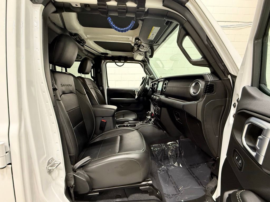 Used 2023 Jeep Wrangler Sahara w/ Cold Weather Group image 44