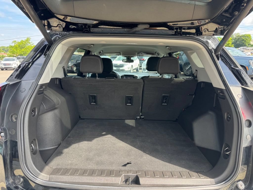 Used 2022 GMC Terrain SLE w/ Driver Convenience Package FWD image 28
