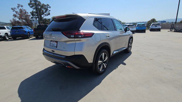Used 2023 Nissan Rogue SL w/ SL Premium Package FWD image 8