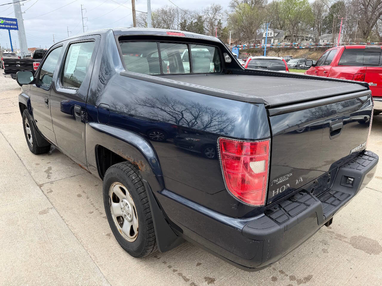 Used 2010 Honda Ridgeline RT image 5