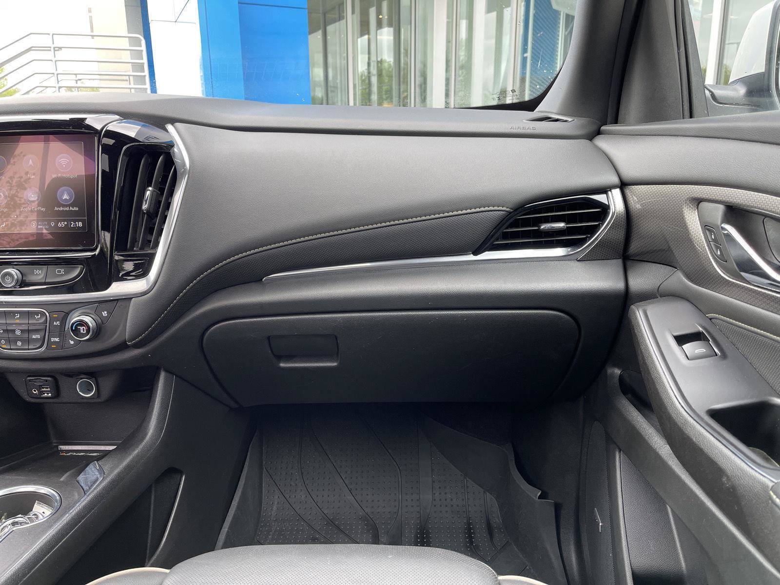 Used 2023 Chevrolet Traverse Premier w/ LPO, Floor Liner Package AWD/4WD image 38