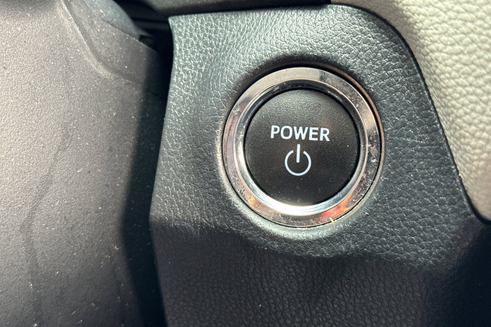 Used 2023 Toyota RAV4 XLE w/ Convenience Package AWD/4WD image 16