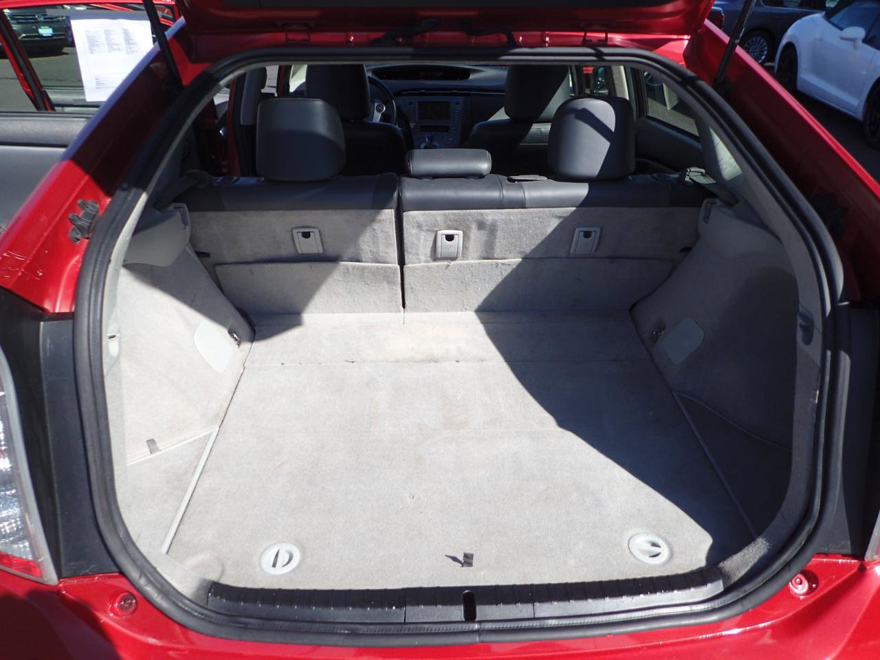 Used 2013 Toyota Prius Four w/ Deluxe Solar Roof Pkg FWD image 11