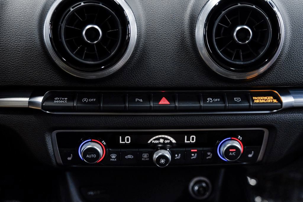 Used 2020 Audi A3 2.0T Premium image 28