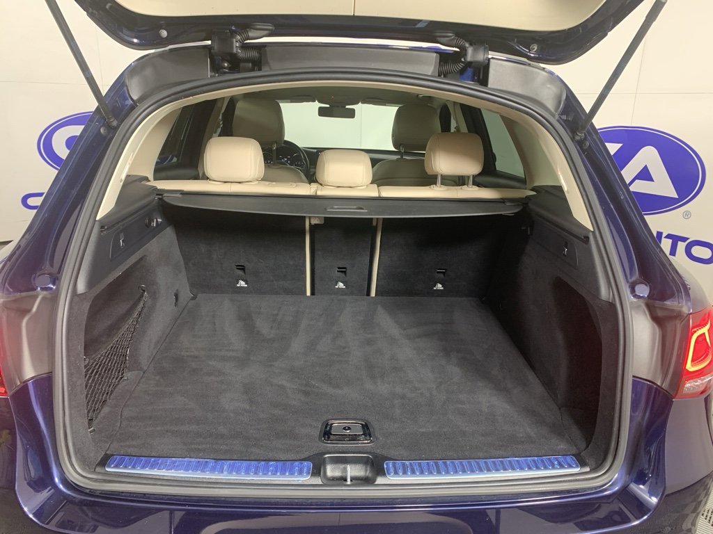 Used 2021 Mercedes-Benz GLC 300 image 37