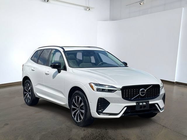 Used 2023 Volvo XC60 B5 Plus w/ Protection Package Premier AWD/4WD image 3