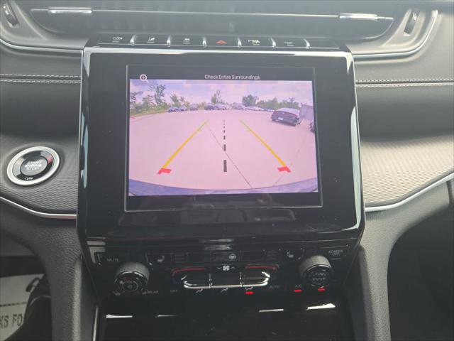 Certified 2025 Jeep Grand Cherokee Altitude AWD/4WD image 17