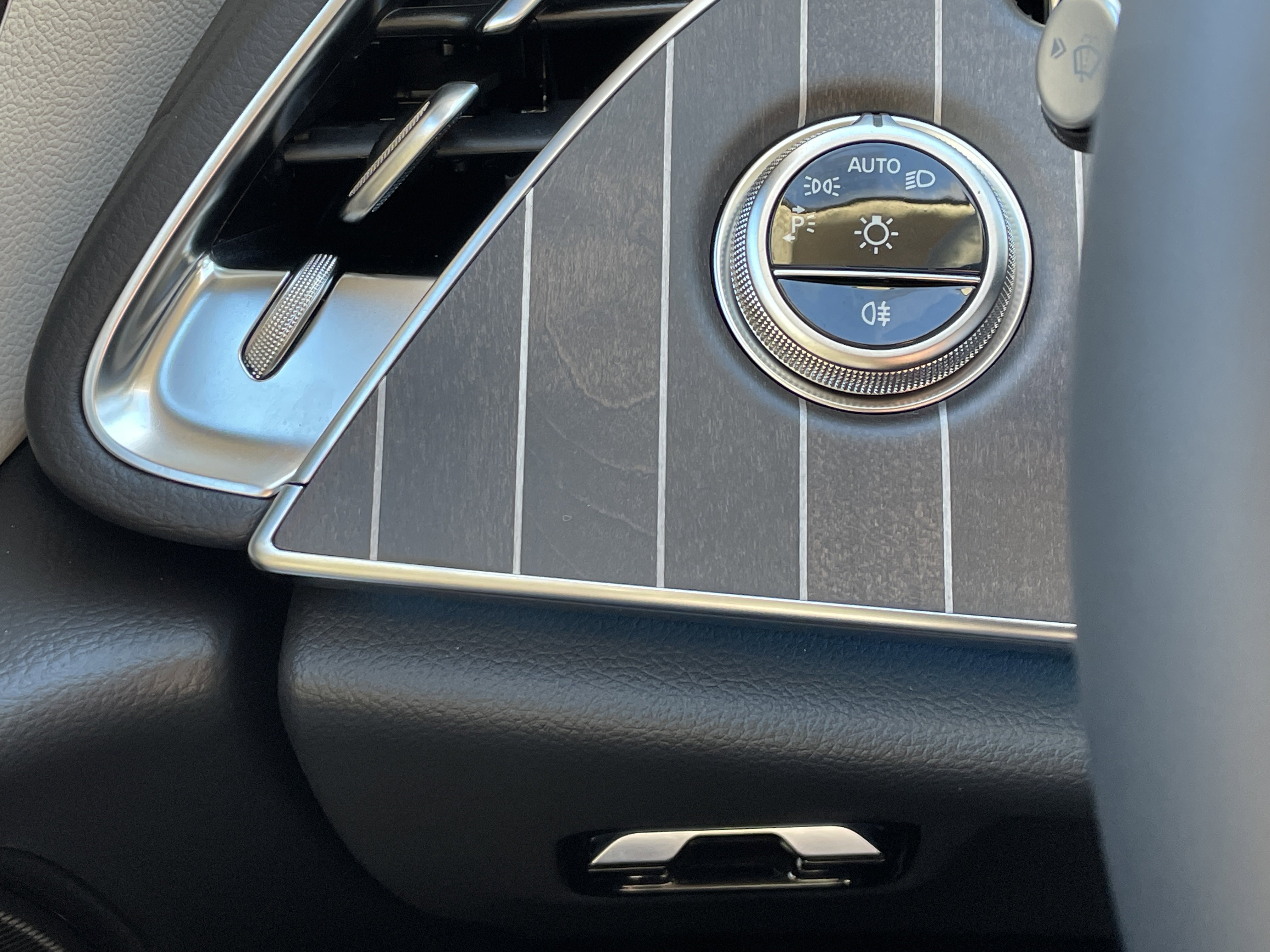 New 2026 Mercedes-Benz E 350 4MATIC Sedan image 23