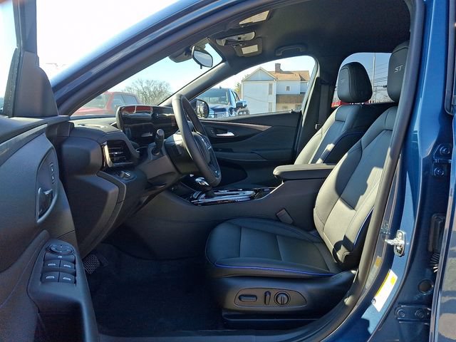 New 2026 Buick Envista Sport Touring w/ Convenience I Package FWD image 15