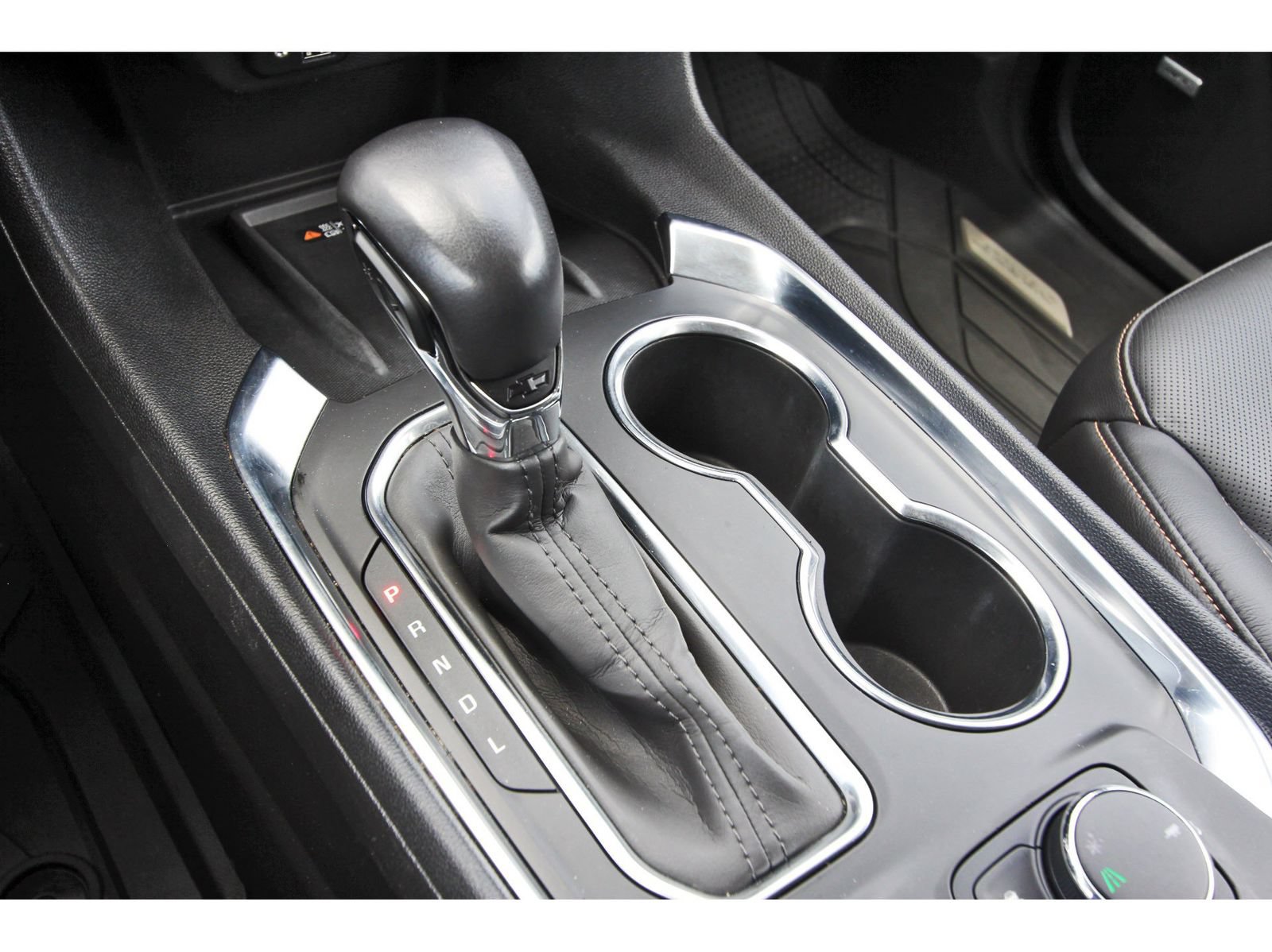Used 2021 Chevrolet Traverse Premier w/ LPO, Floor Liner Package FWD image 30
