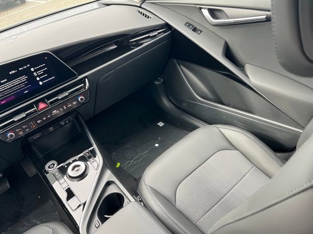 New 2026 Kia Niro Wind FWD image 15