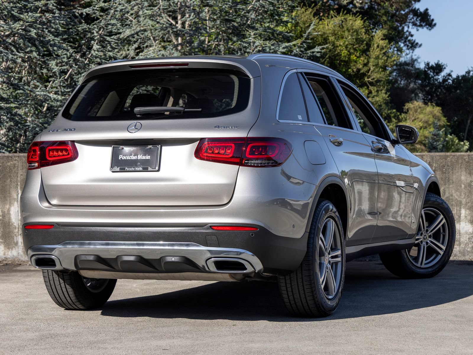 Used 2021 Mercedes-Benz GLC 300 4MATIC image 11