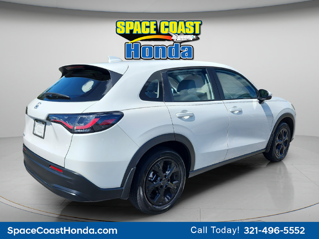 Used 2025 Honda HR-V LX image 4