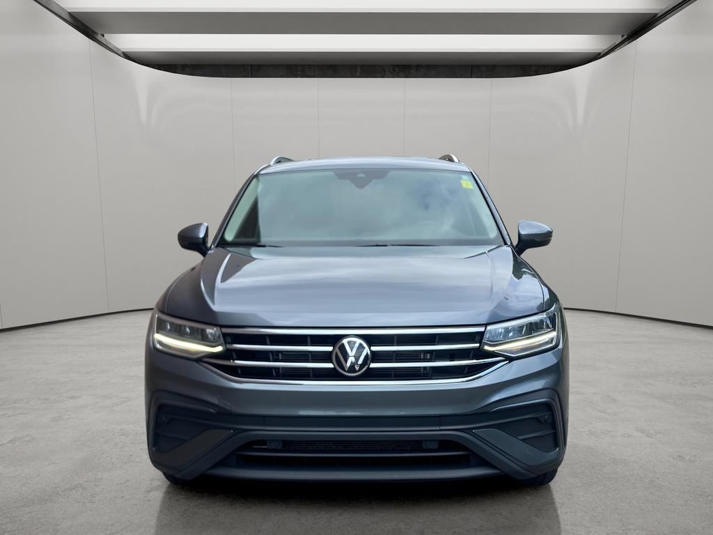 Used 2024 Volkswagen Tiguan SE FWD image 8