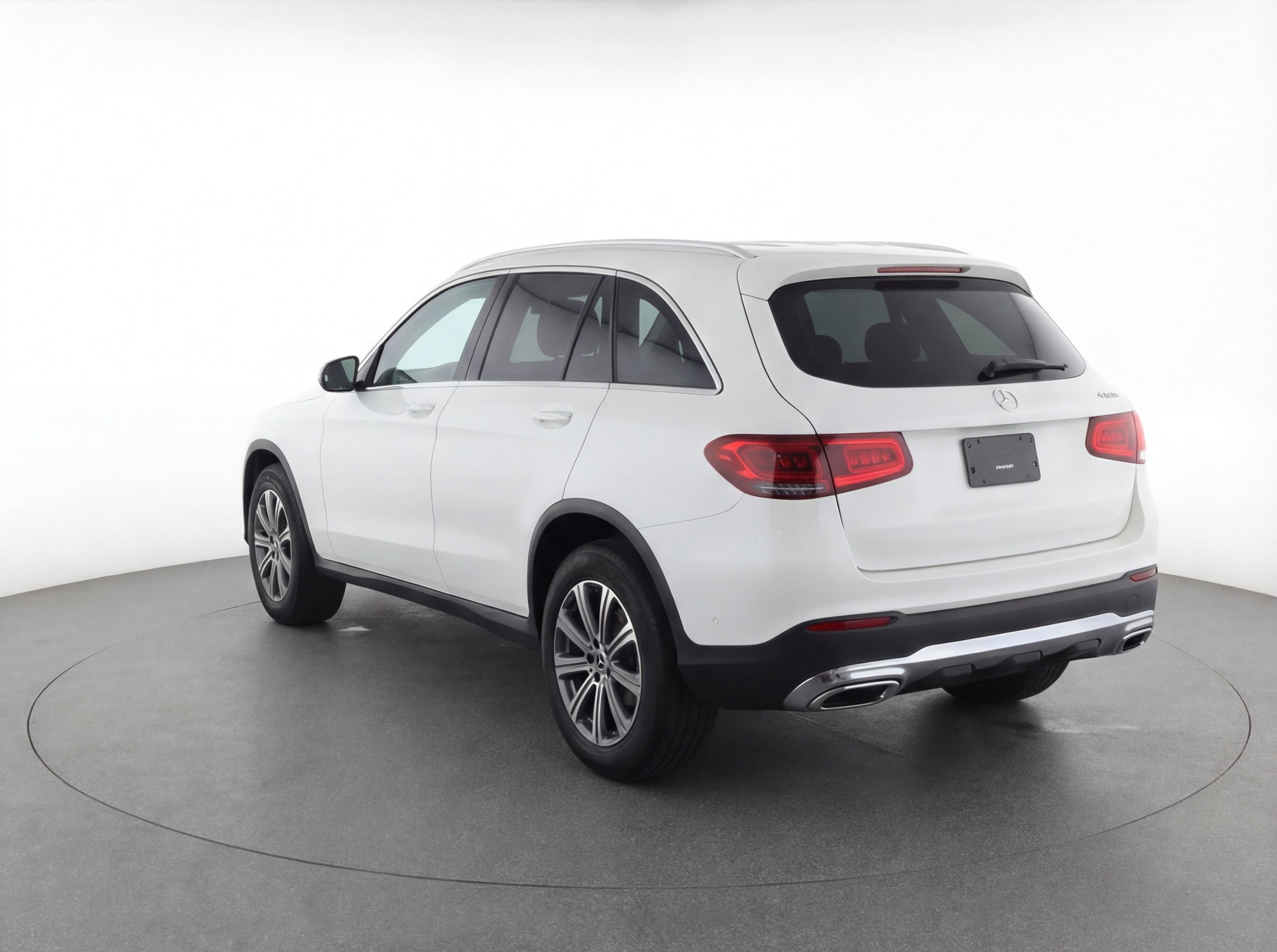 Used 2024 Mercedes-Benz GLC 300 4MATIC image 6