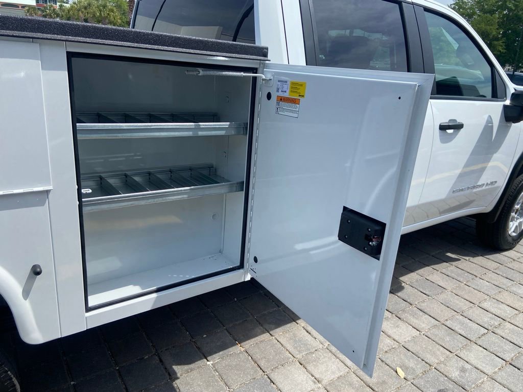 New 2026 GMC Sierra 2500 Pro w/ Convenience Package RWD image 17