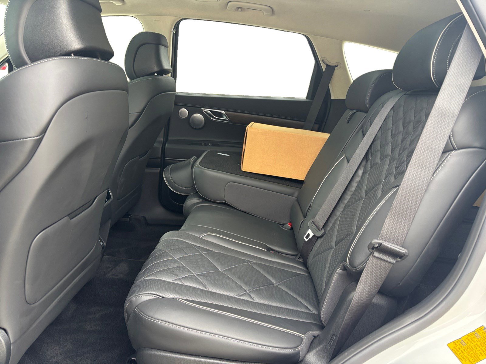 Used 2025 Genesis GV80 3.5T Prestige image 13