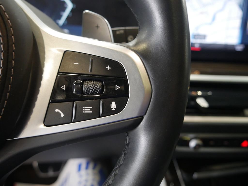 Used 2023 BMW X7 xDrive40i w/ M Sport Package AWD/4WD image 38