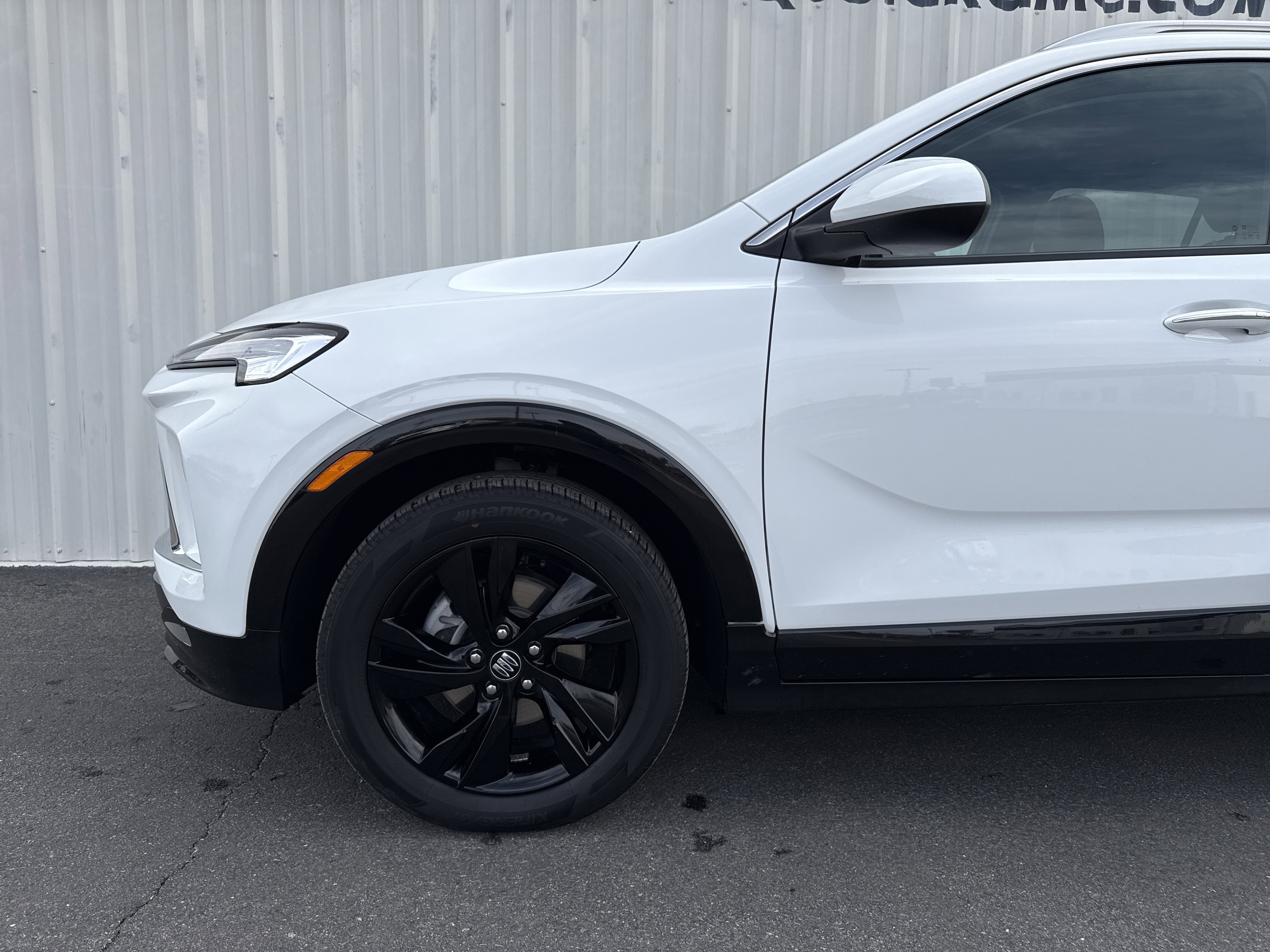 Used 2024 Buick Encore GX Sport Touring image 4