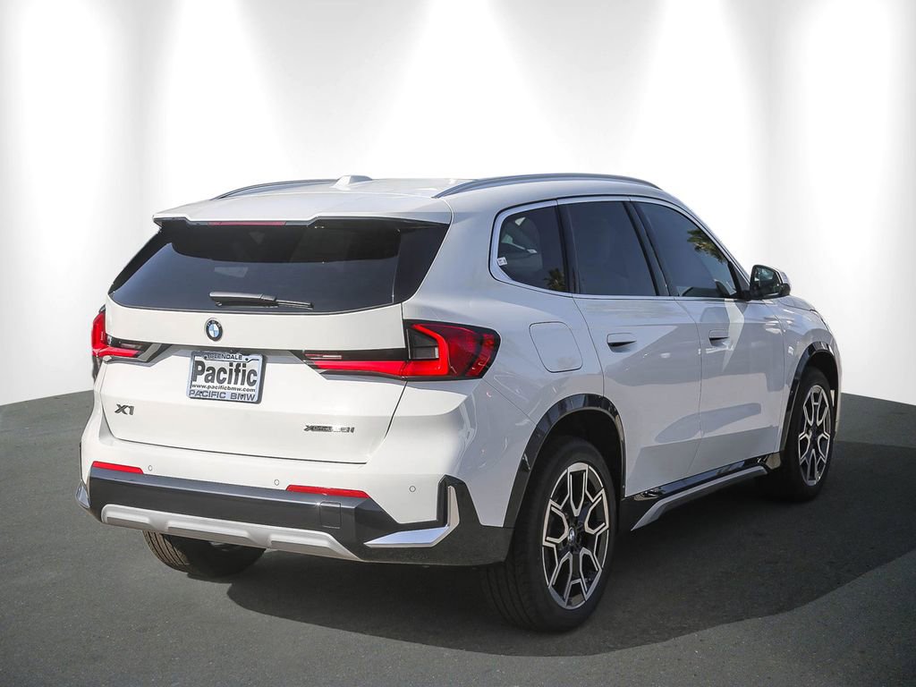 New 2026 BMW X1 xDrive28i w/ Technology Package AWD/4WD image 6