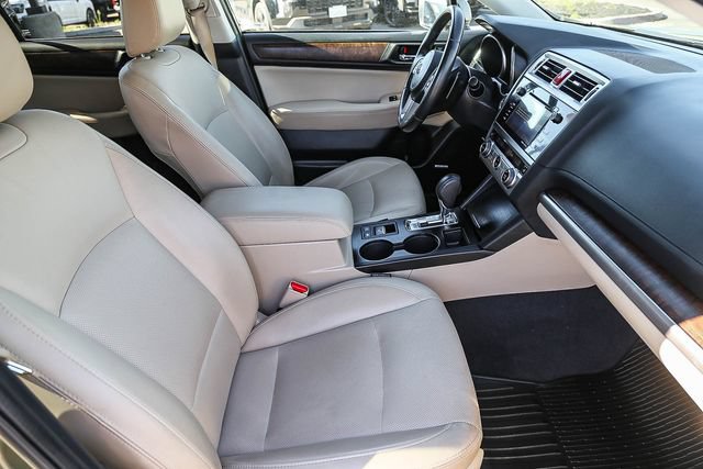 Used 2017 Subaru Outback 3.6R Limited AWD/4WD image 19