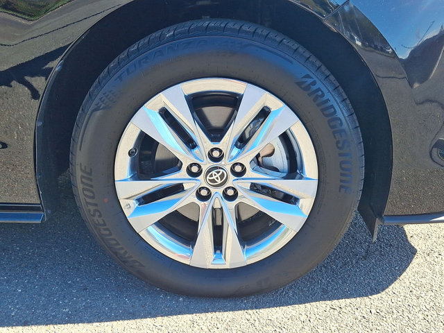 Certified 2025 Toyota Sienna XLE w/ XLE Plus Package AWD/4WD image 26