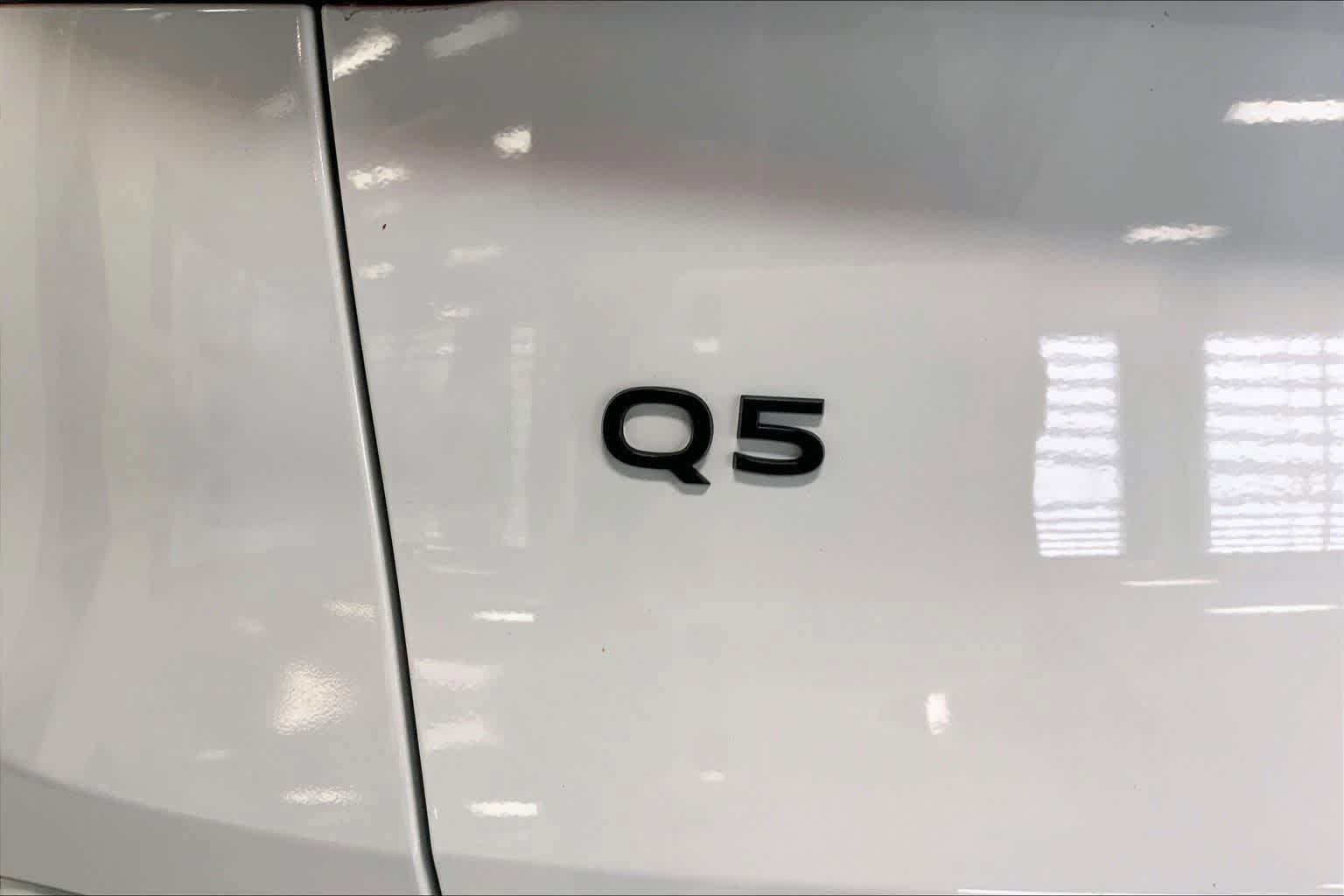 Certified 2025 Audi Q5 Premium w/ Premium Plus AWD/4WD image 7