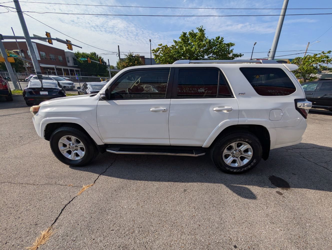 Used 2014 Toyota 4Runner SR5 Premium RWD image 9