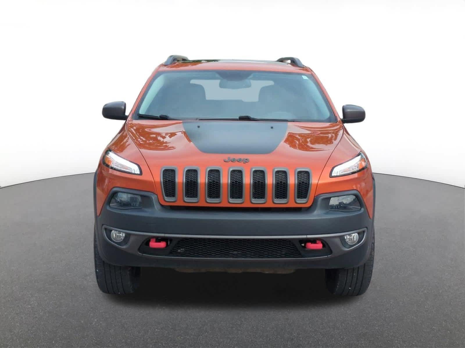 Used 2015 Jeep Cherokee Trailhawk w/ Comfort/Convenience Group AWD/4WD image 9