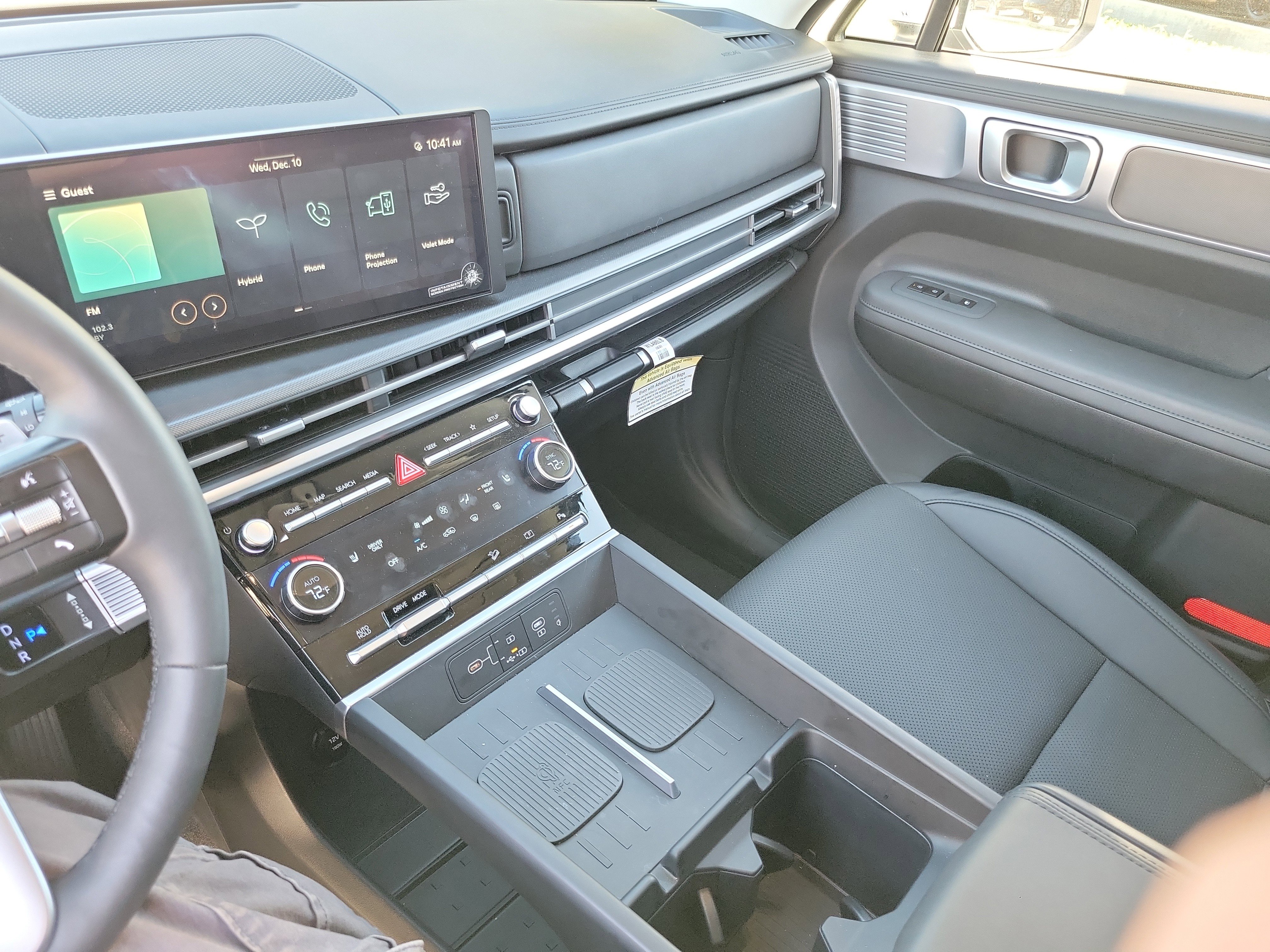 Certified 2025 Hyundai Santa Fe SEL image 15