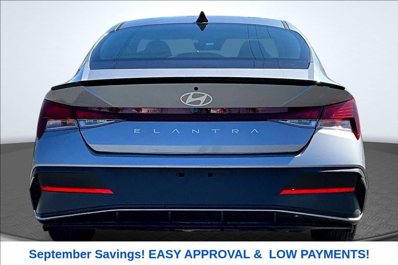 Used 2026 Hyundai Elantra Sport FWD image 2