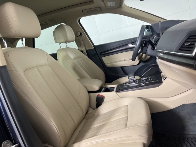 Used 2020 Audi Q5 2.0T Premium w/ Convenience Package image 13