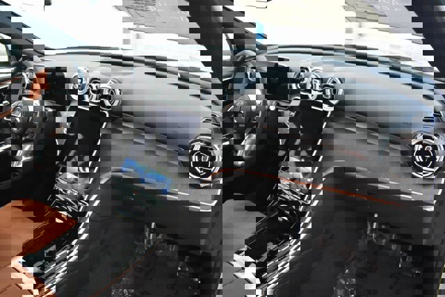 New 2026 Mercedes-Benz C 300 4MATIC Sedan image 20