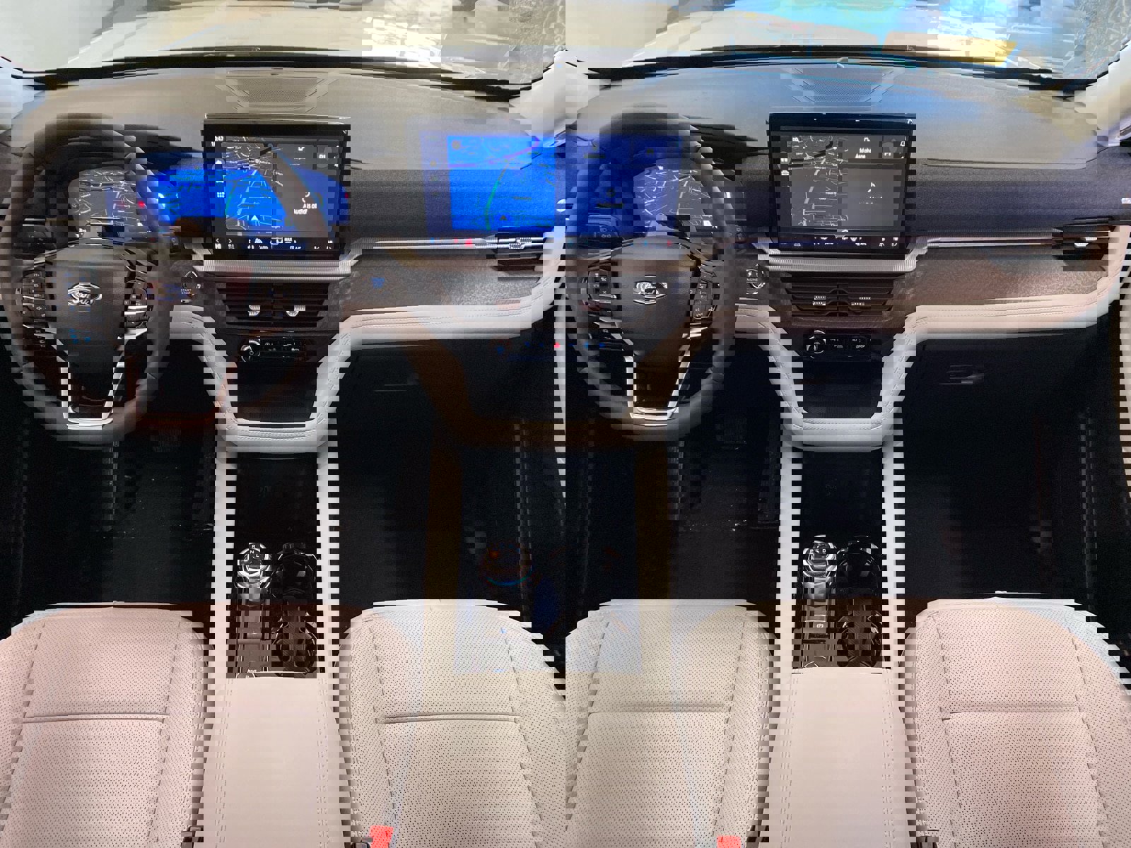 New 2026 Ford Explorer Platinum w/ LUX Leather Package image 20