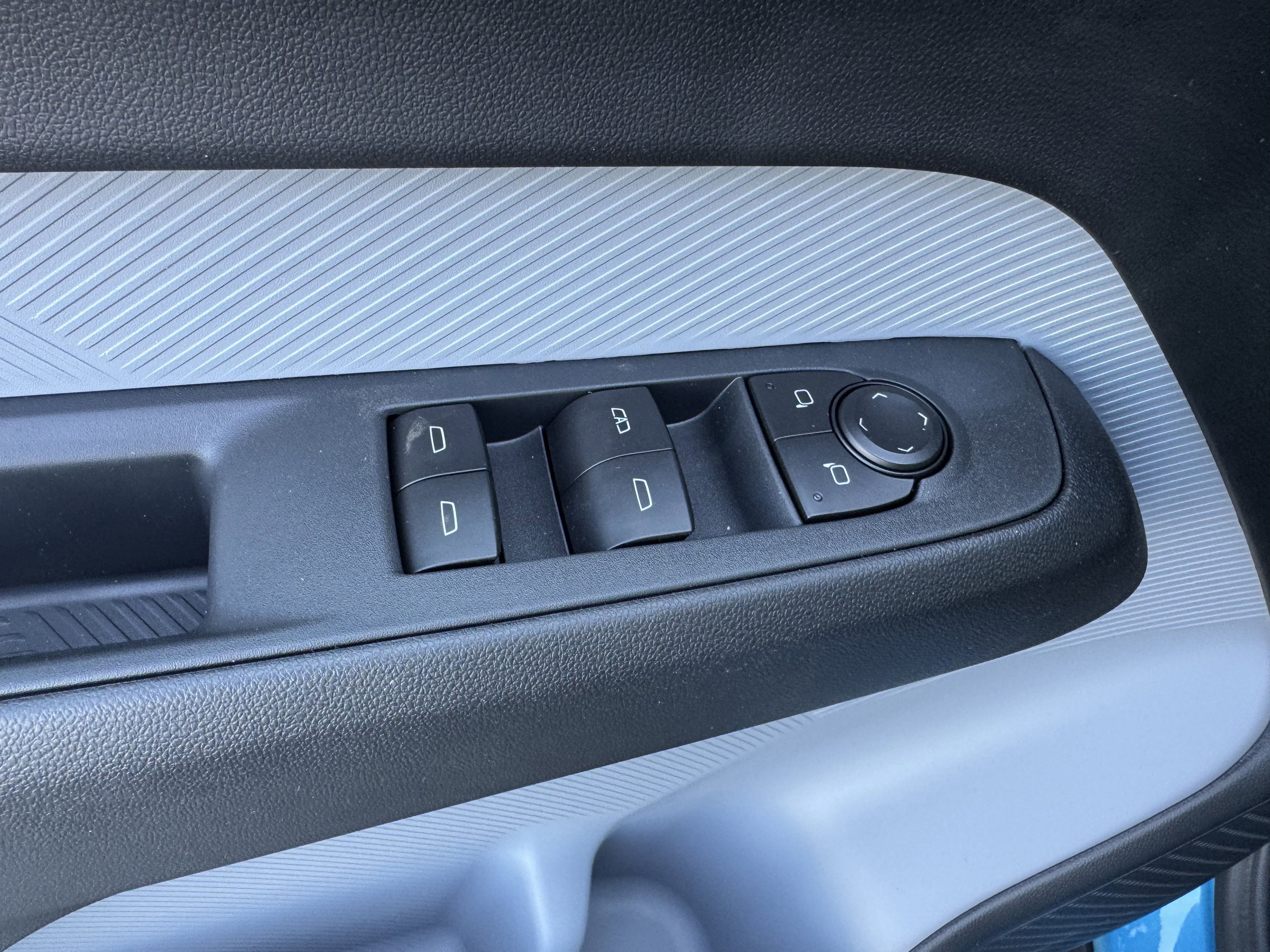 New 2027 Chevrolet Bolt RS w/ Technology Package image 12