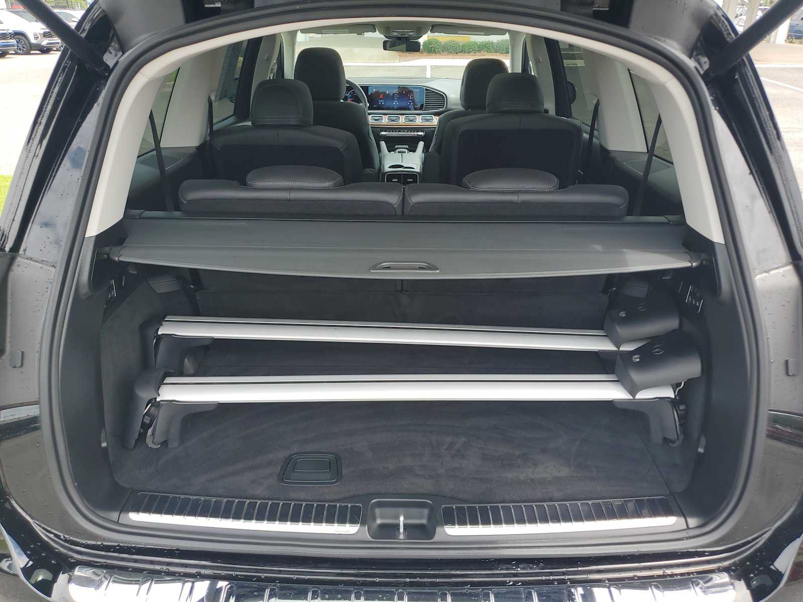 Used 2024 Mercedes-Benz GLS 450 4MATIC image 23