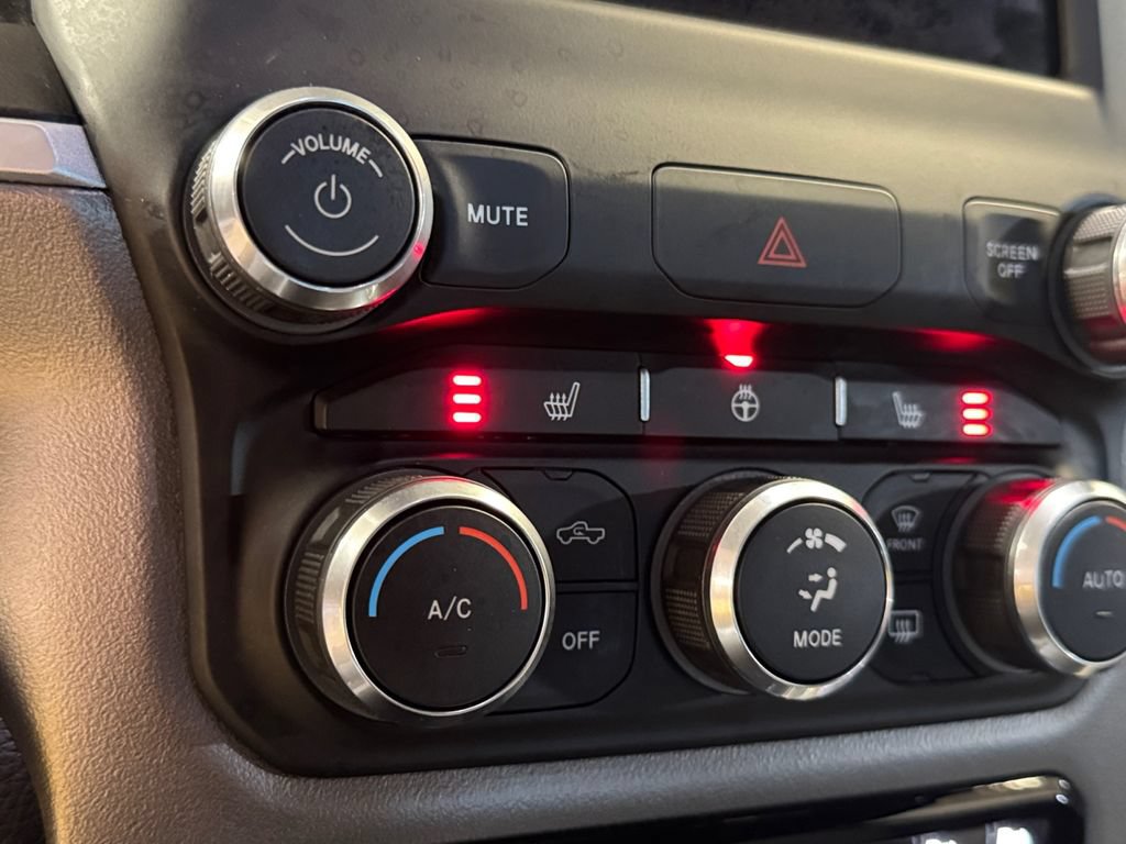 Used 2020 RAM 1500 Big Horn AWD/4WD image 30