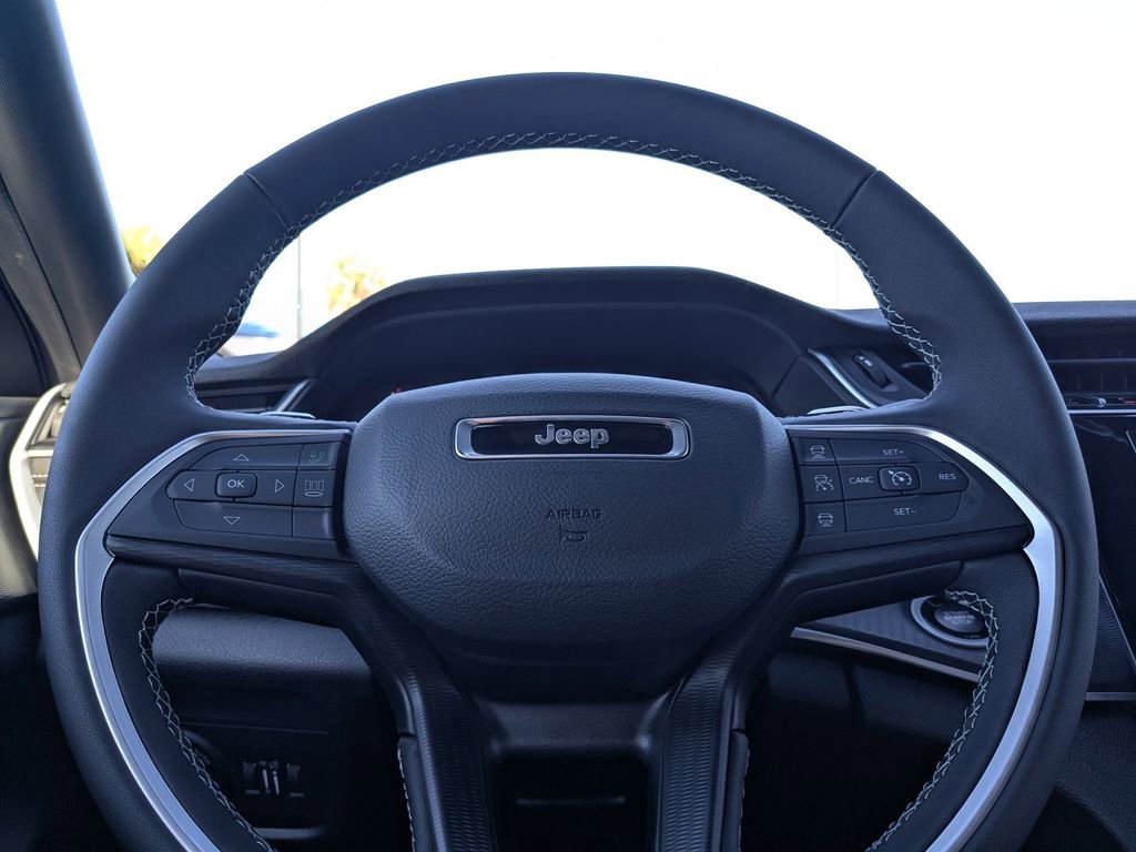 New 2025 Jeep Grand Cherokee Laredo X w/ Trailer Tow Package image 20