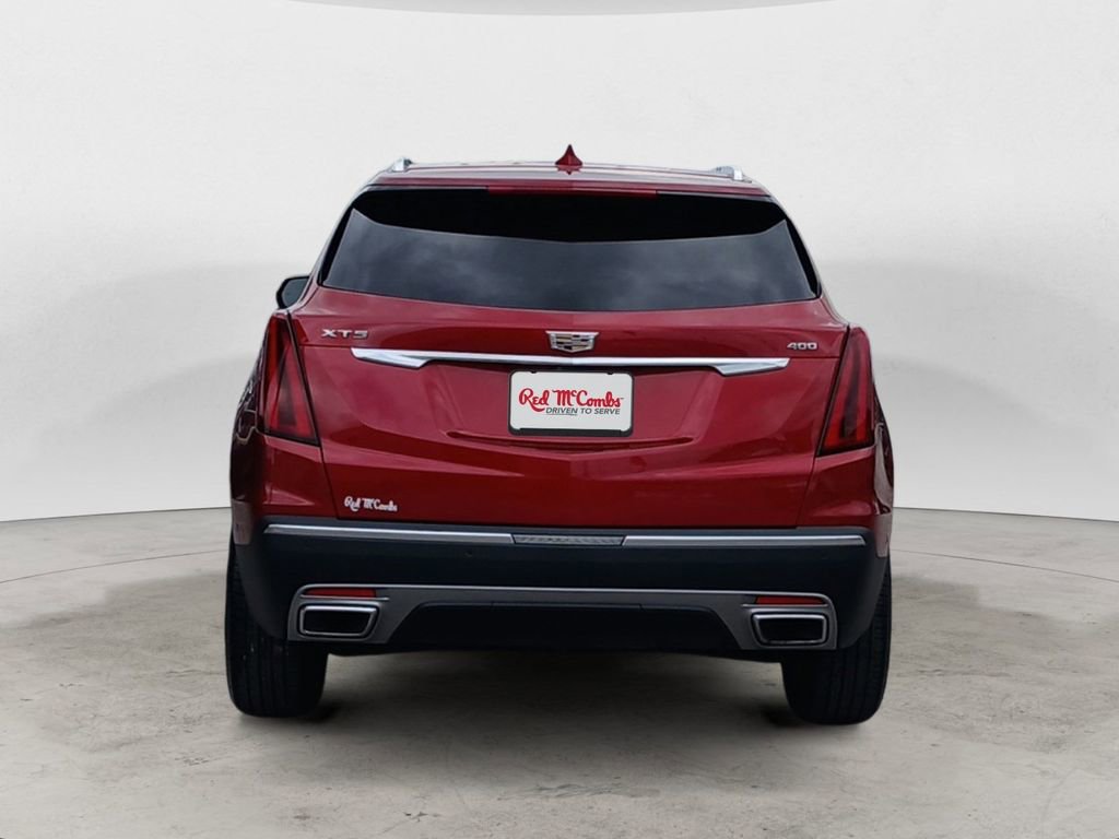 Used 2021 Cadillac XT5 Premium Luxury FWD image 4