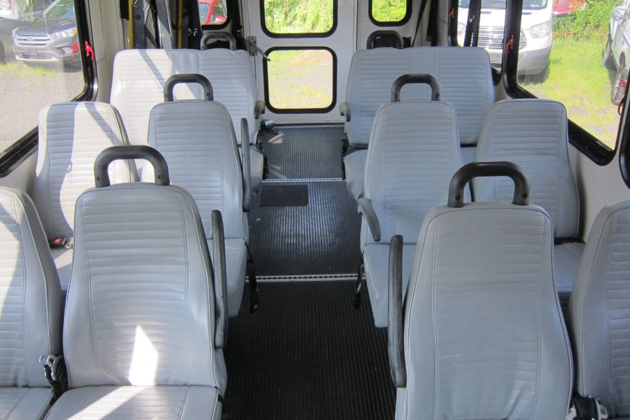 Used 2014 Ford E-450 and Econoline 450 Super Duty w/ Shuttle Bus Prep Package image 20