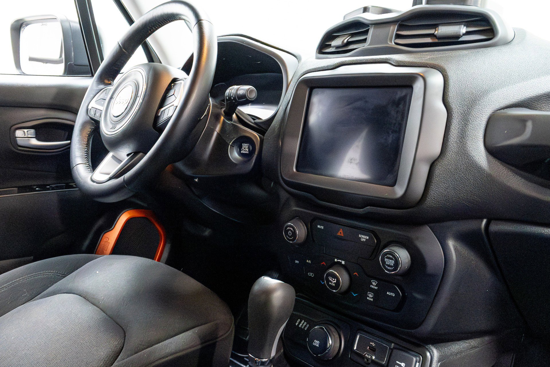 Used 2020 Jeep Renegade Sport image 25