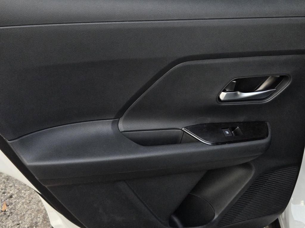 New 2026 Nissan Kicks SV image 10